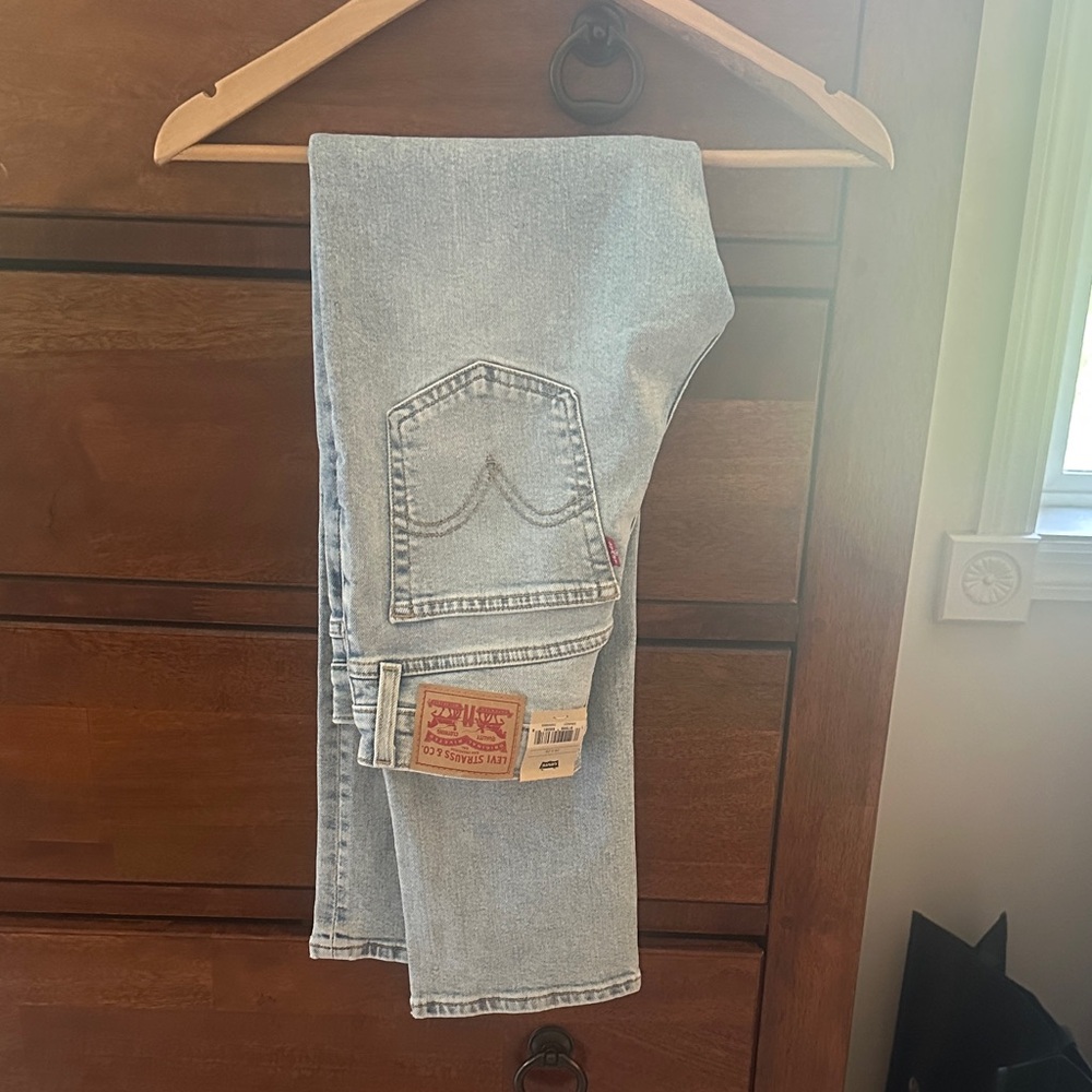 Levi's Classic wedgie straight NWT